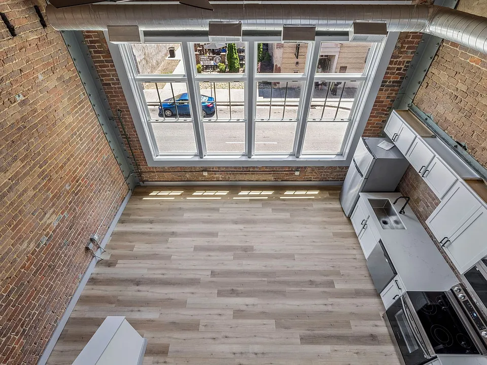 213 E Main St
