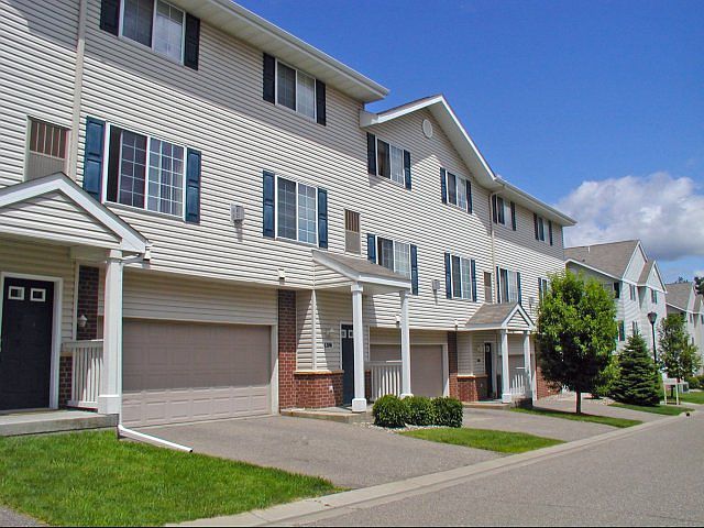 Wyngate Townhomes Exterior