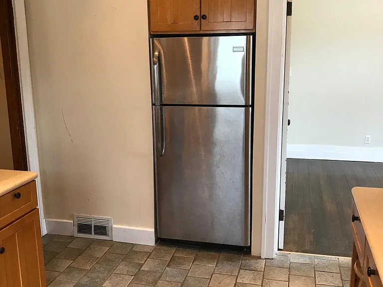 19 Russell St #2 — Photo 6