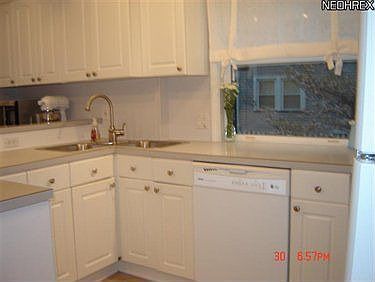 5th image of 15915 Clifton Blvd