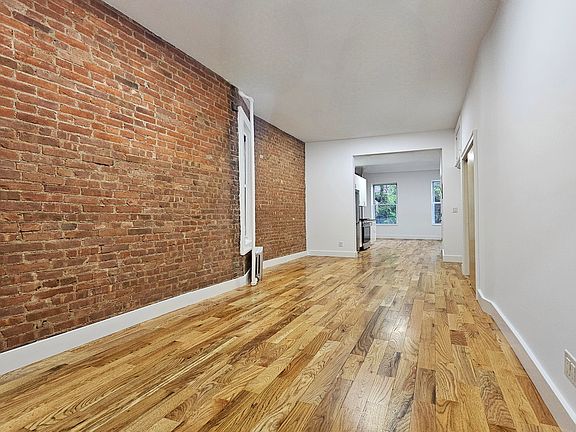 2nd image of 104 Bedford Ave APT 2L