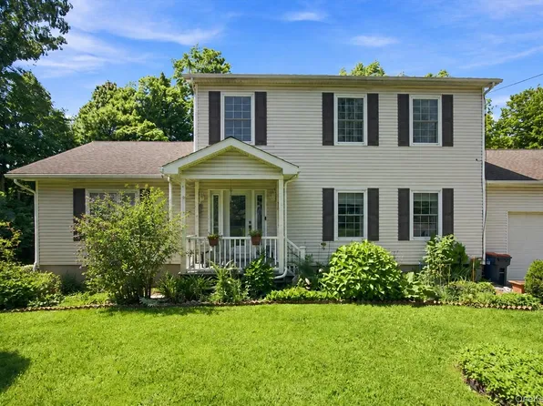 36 Hillside Avenue, Wingdale, NY 12594