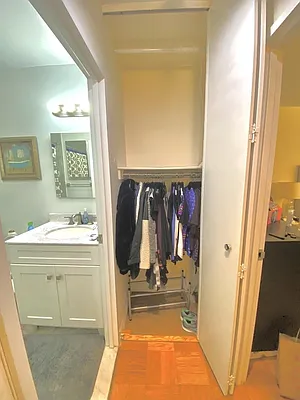 Rented by Peter Ashe | media 35