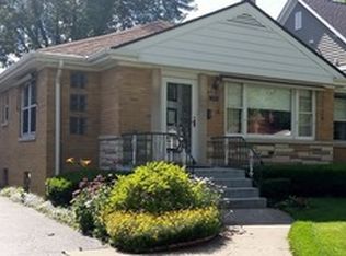 222 S Peck Ave, La Grange, IL 60525