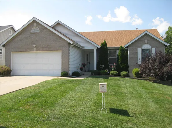 257 Valleybrook Ct, O'Fallon, MO 63368