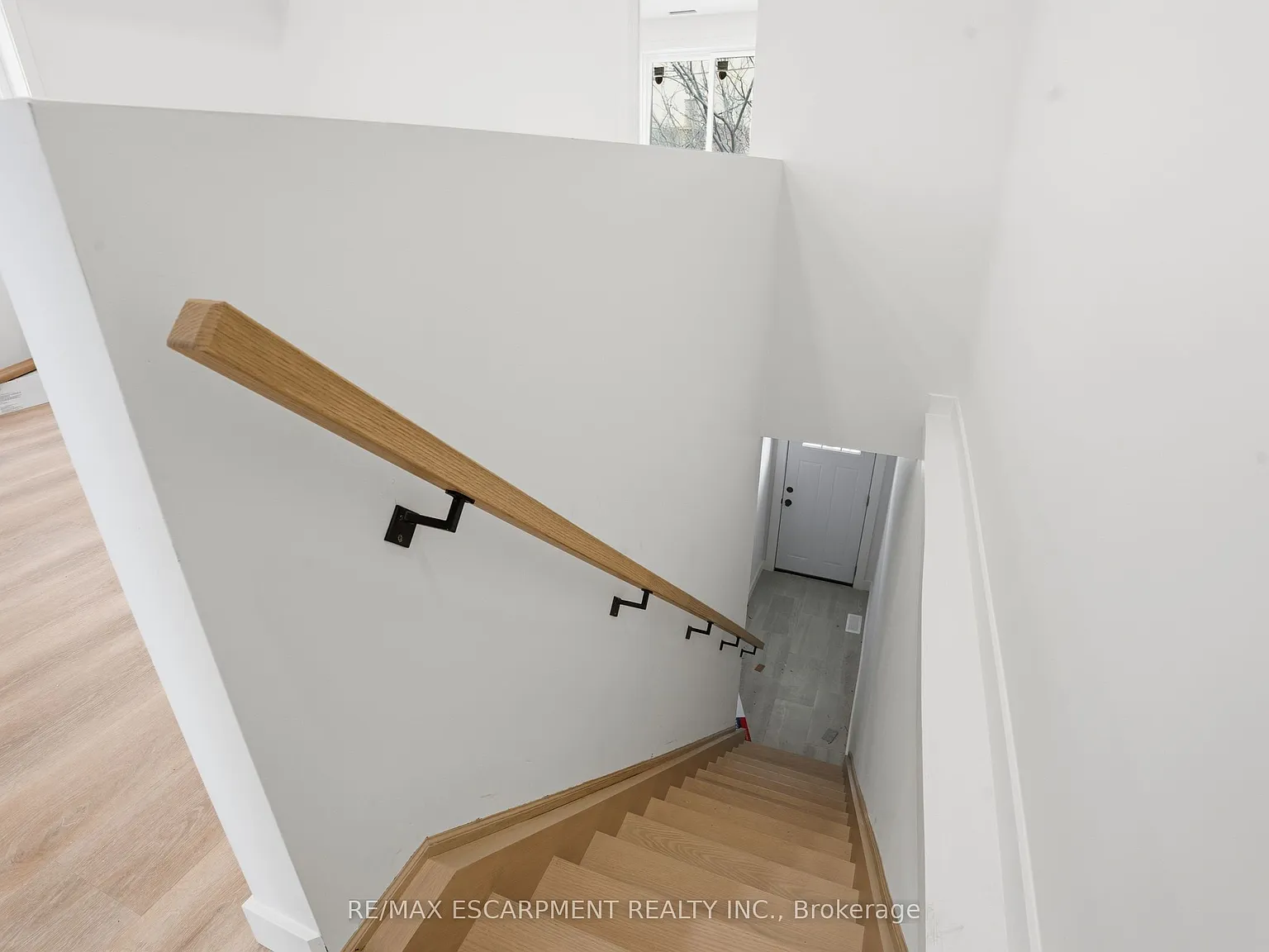 1 bed, $2,000 — Photo 3