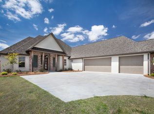 903 Topaz Ct, Flowood, MS 39232