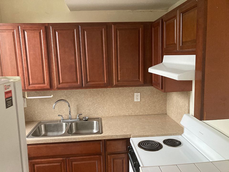 2nd image of 325 Division Ave #1-C