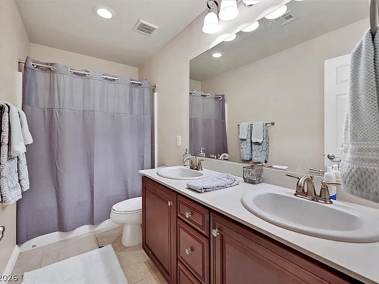 12270 Sandy Peak Ave — Photo 32