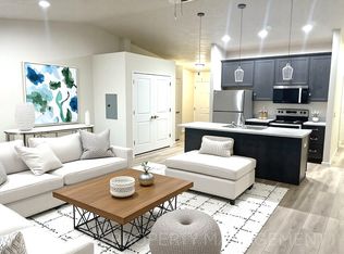 9308 W 32nd St #4, Sioux Falls, SD 57106