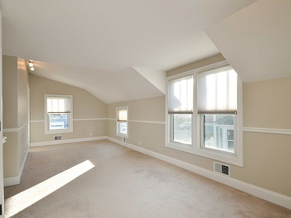 4th image of 148 W Station St #2