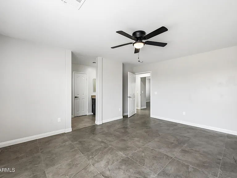 1330 S 121st Dr — Photo 19