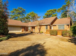 106 Fairway Ct, Morehead City, NC 28557