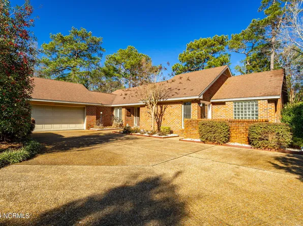 106 Fairway Court, Morehead City, NC 28557