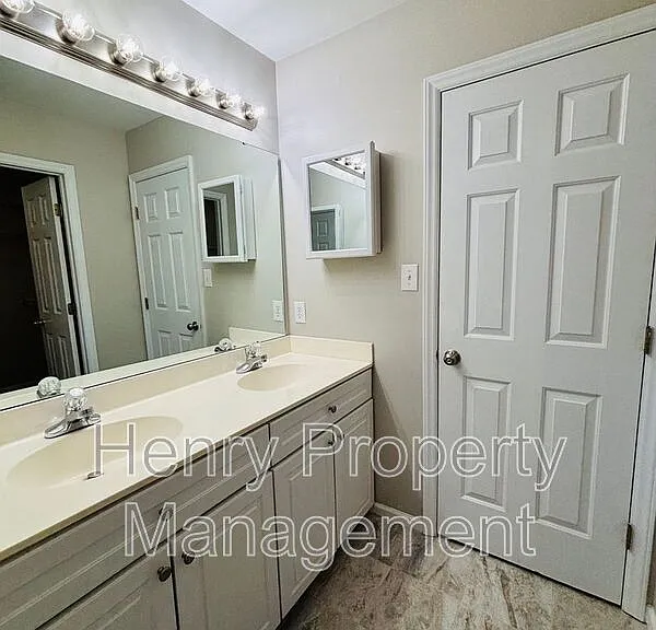 104 Back Woods Cir — Photo 13