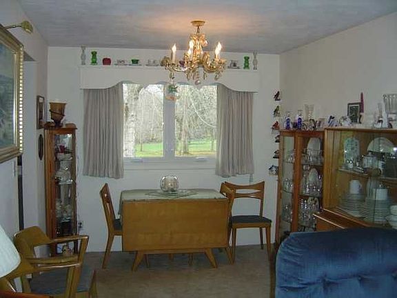 4th image of 166 Wendover Rd