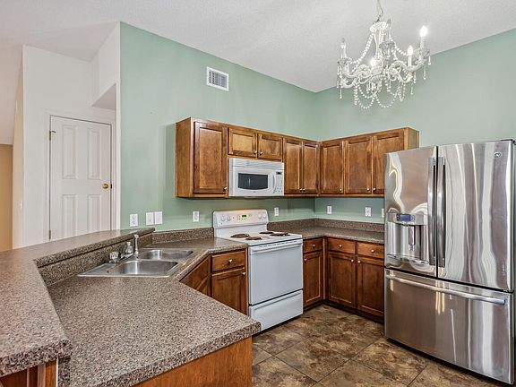 3rd image of 740 Ladner Dr