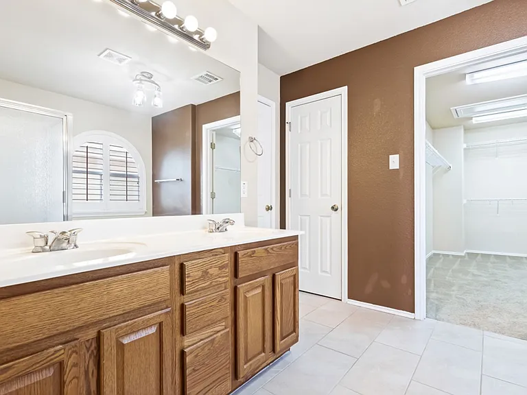 10315 Timber Country — Photo 17