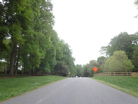 4th image of 6010 Farm Oak Ln