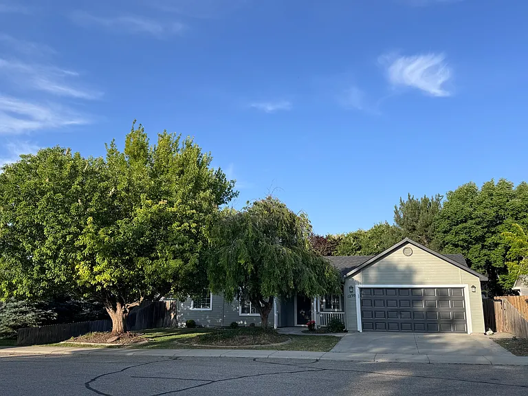 N Cabrillo Ave — Photo 1