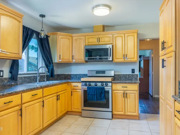 312 Lafayette Dr, Oxnard, CA 93036