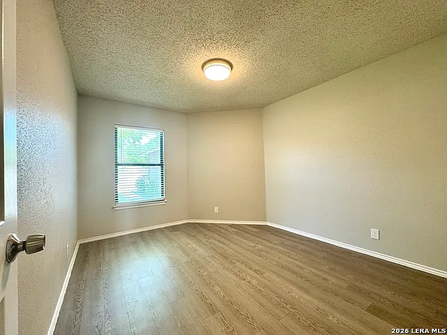 10038 Aztec Vlg — Photo 13