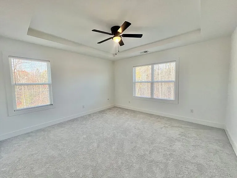 1533 Patchings Ln — Photo 10