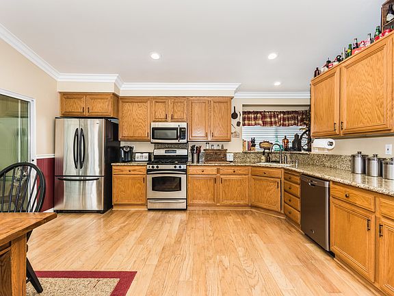 Wonderful open floor plan.