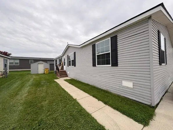 58663 Morning Glory Ave #411, New Haven, MI 48048
