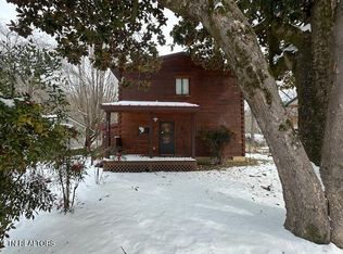 8513 E Lamar Alexander Pkwy, Townsend, TN 37882