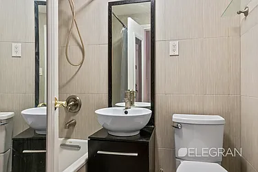 Rented by (Legacy) Elegran