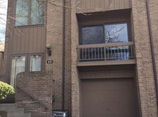 241 Pine Ct, Pittsburgh, PA 15237