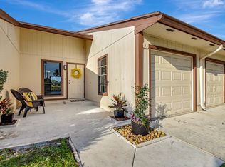 23 Mayfair Ln, Boynton Beach, FL 33426