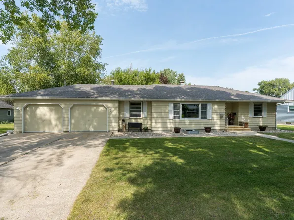 320 Pleasant St E, Amboy, MN 56010