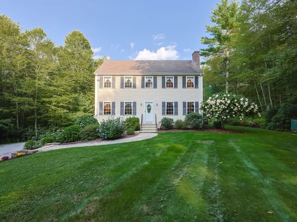 21 Conservation Dr, Douglas, MA 01516