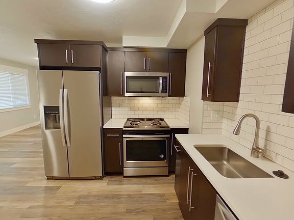 4th image of 405 E 14th Ave Unit 4