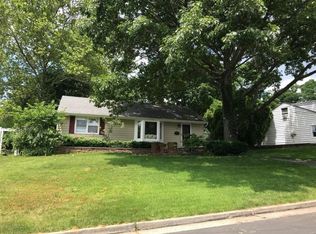 32 Stephenville Blvd, Red Bank, NJ 07701