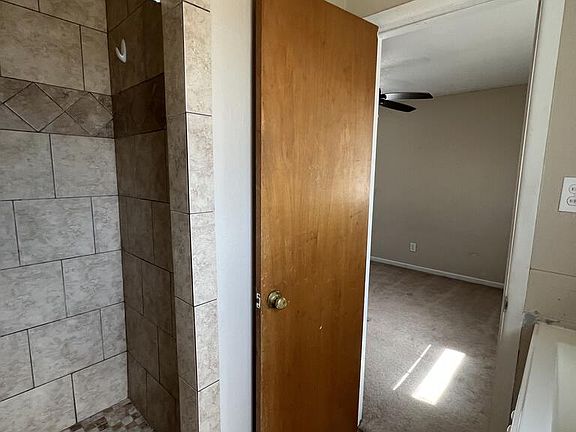 5th image of 1503 S Bryan Ave