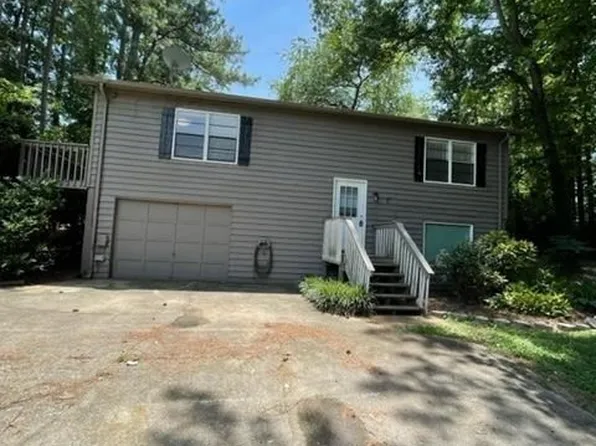 2765 Timber Valley Dr, Douglasville, GA 30135