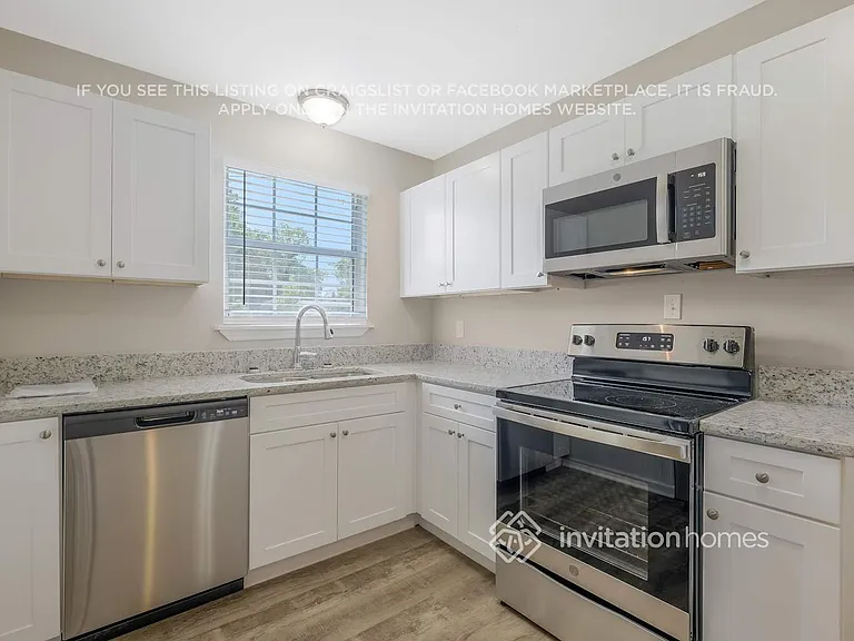 7917 Chateau Dr S — Photo 7