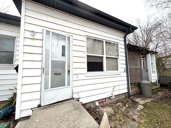 3rd image of 45 Briscoe St E #0