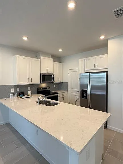 1350 Tarflower Dr — Photo 4