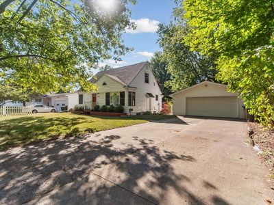 1608 Haslett Rd, East Lansing, MI, 48823