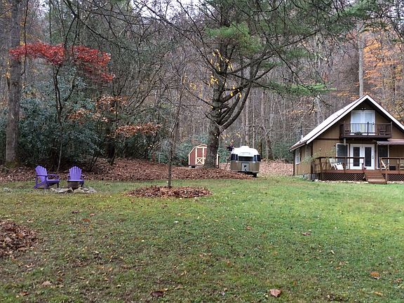 Fire pit -Adirondack chairs
