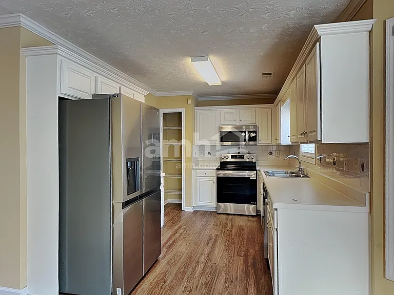 2041 Vintage Oaks Dr — Photo 3