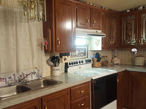 2nd image of 107 Mountain Meadow Dr