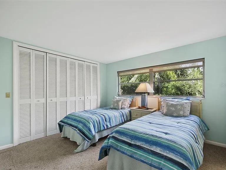 500 Green Dolphin Dr S — Photo 22