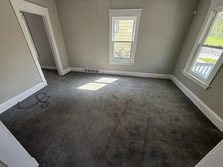 10303 Sophia Ave — Photo 11