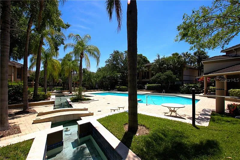 2 bed, 1183 sqft, $3,500 — Photo 3