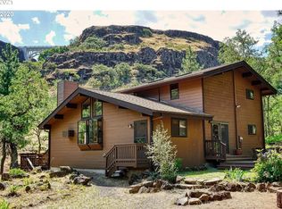 1022 Canyon Way, The Dalles, OR